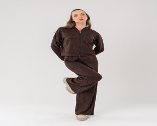 طقم بدلة رياضي نسائي (تراكسوت) مزينة بقطع كريستال Women's Rhinestone Studded Tracksuit