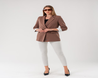 جاكيت بليزر بقصّة قصيرة Cropped Blazer