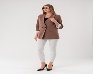 جاكيت بليزر بقصّة قصيرة Cropped Blazer