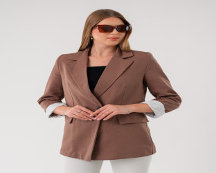 جاكيت بليزر بقصّة قصيرة Cropped Blazer
