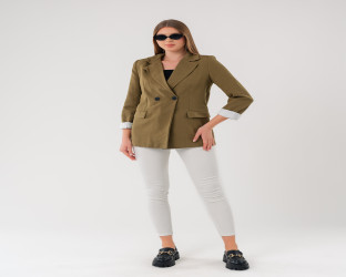 جاكيت بليزر بقصّة قصيرة Cropped Blazer