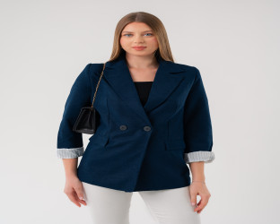 جاكيت بليزر بقصّة قصيرة Cropped Blazer