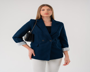جاكيت بليزر بقصّة قصيرة Cropped Blazer