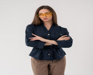 قميص كاجوال بأكمام ثلاثة أرباع ورباط لتحديد الخصر Casual Shirt with Drawstring Waist and 3/4 Sleeves