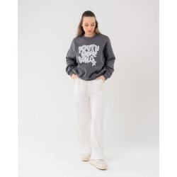 طقم سويتشيرت رمادي وبنطلون أبيض Dark Gray Sweatshirt with White Pants