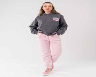 طقم هودي رمادي وبنطلون وردي Dark Gray Oversized Hoodie and Light Pink Joggers Set