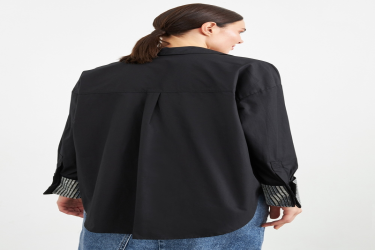 قميص قطني اسود فضفاض Oversized Black Cotton Shirt with Long Sleeves