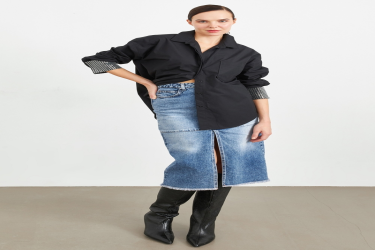 قميص قطني اسود فضفاض Oversized Black Cotton Shirt with Long Sleeves