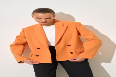 جاكيت خوخي بتصميم إغلاق غير متماثل Peach Asymmetrical Closure Pocket Detailed Jacket