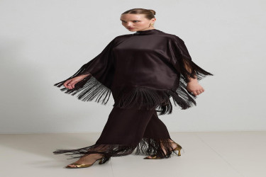 طقم بلوزة وبنطال بتفاصيل شرّابات Chocolate Tassel Detailed Blouse And Trouser Set