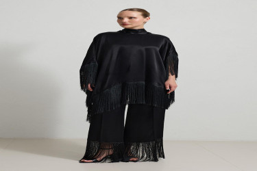 طقم بلوزة وبنطال اسود بتفاصيل شرّابات Black Tassel Detailed Blouse And Trouser Set