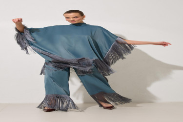 طقم بلوزة وبنطال بتفاصيل شرّابات Quartz Tassel Detailed Blouse And Trouser Set