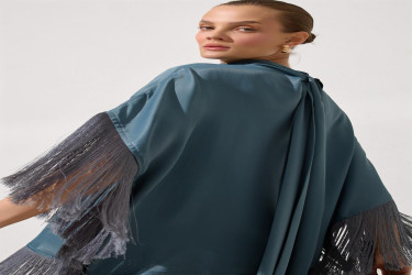 طقم بلوزة وبنطال بتفاصيل شرّابات Quartz Tassel Detailed Blouse And Trouser Set