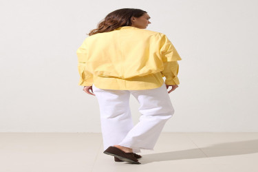 قميص اصفر قطن 100% مع حزام عند الخصر Yellow 100% Cotton Belt Detailed Shirt