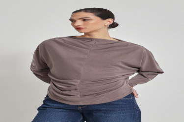 بلوزة بأكمام طويلة باللون المينك Mink Pucker Detailed Long Sleeve Blouse