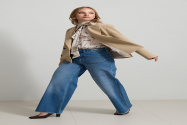 جاكيت بيجي بتصميم إغلاق غير متماثل Beige Asymmetrical Closure Pocket Detailed Jacket