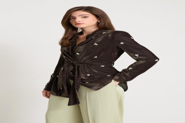 جاكيت خاكي بتفاصيل حجر وياقة وتربط أمامية Haki Stone and Collar Detailed Tie-Up Jacket