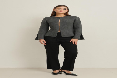 جاكيت تريكو بتفاصيل في الأكمام Anthracite Sleeve Detailed Basic Knitwear