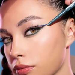 قلم ايلاينر جل مقاوم للماء Waterproof Jelly Eye Liner