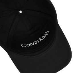 كاب رجالي بشعار تونال Men's Tonal Patch Twill Cap