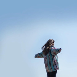 جاكيت  فيروز قشابية FAYROUZ FUZZY LINE