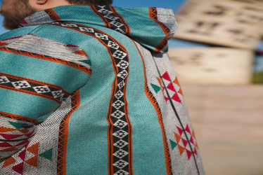 جاكيت  فيروز قشابية FAYROUZ FUZZY LINE