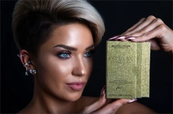 باليت هايلايتر من قطعتين X Kitulec Glow Kit Highlighter Palette 2Pack