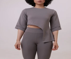 تيشيرت بأكمام واسعة Wide Sleeve T-Shirt