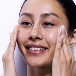 مجموعة العناية بالبشرة 4 قطع Clarity Skintreats 4Pcs set