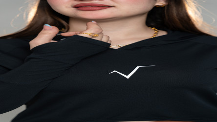 بدي رياضي بغطاء راس Hooded Sports Bodysuit