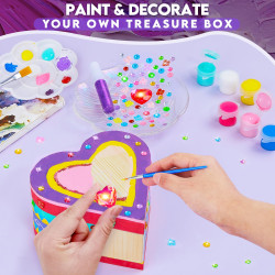 صندوق كنز خشبي للأطفال Wooden treasure box for children