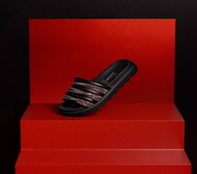 سليبر  نسائي برازيلي من فيزانو 6459.132 Brazilian Women's Slippers from VIZZANO 6459.132
