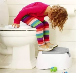 نونية اطفال متعددة المراحل 3 في 1 مع ذراع وغطاي Multi - Stage - Potty Seat