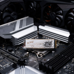 محرك أقراص الحالة الصلبة XPG MARS980PRO PCIe Gen5 x4 M.2 - تبريد نشط بمروحة توربينية،  سعة تخزين 1 تيرابايت، متوافق مع PS5 XPG MARS 980 PRO PCIe Gen5 x4 M.2 2280 SSD – Active Turbo-Fan Cooling, 14,000/13,000 MB/s, 1TB, PS5-Compatible
