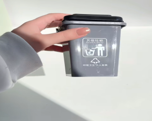 سلة نفايات مكتبية توضع على المكتب Desktop Office Trash Bin
