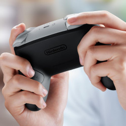 وحدة تحكم نينتندو سويتش 2 برو باللون الأسود Nintendo Switch 2 Pro Controller Black
