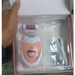 مكينة حلاقة - نسائية للجسم Women's body shaver