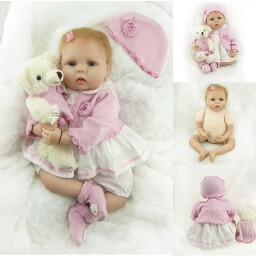 دمية واقعية سيليكون مع شعر مزروع وملحقات هدية Realistic silicone doll with implanted hair and accessories - Gift