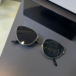 نظارة شمسية Sunglasses