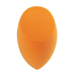 سيت فرش للوجه والعين مع بيوتي بلندر Everyday Essentials Brushes and Sponge Set