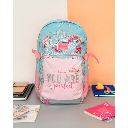حقيبة مدرسية school bag