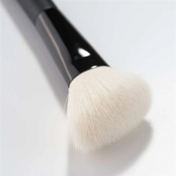 فرشاة بلاشر وكونتور مائلة Premium Angled Blush & Contour Makeup Brush
