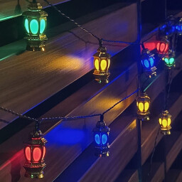 نشرة فوانيس الوان 3 متر Lanterns of Colors 3 Meters