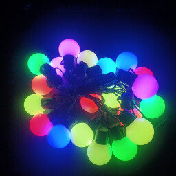 نشرة لمبات ضوئية ملونة Colored light bulbs bulletin
