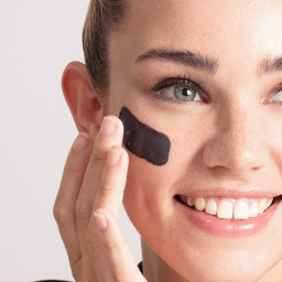 ماسك فحم لتنقية المسام والتحكم بالدهون  75 مل Pore & Shine Control Purifying Charcoal Mask 75ml