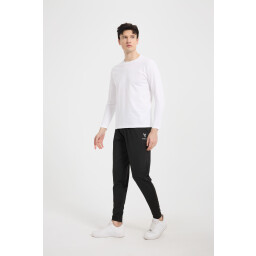 تي شيرت رجالي بأكمام طويلة Men Core Long sleeve Tee