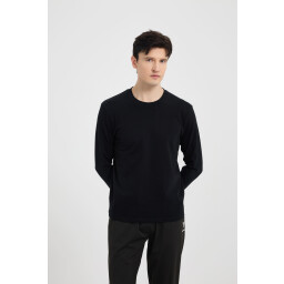 تي شيرت رجالي بأكمام طويلة Men Core Long sleeve Tee