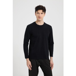 تي شيرت رجالي بأكمام طويلة Men Core Long sleeve Tee