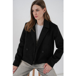 جاكيت نسائي قصير من الكاشيه 0725 - أسود Women's Short Cachet Jacket 0725 - Black