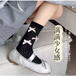 جواريب قطنية متوسطة الطول بدزاين كوري. .Mid-Calf Korean Cotton Socks
